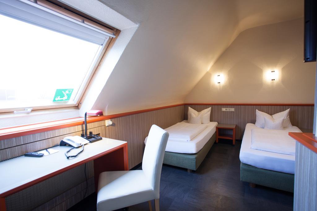 Trip Inn Hotel Ariane Koln Ruang foto