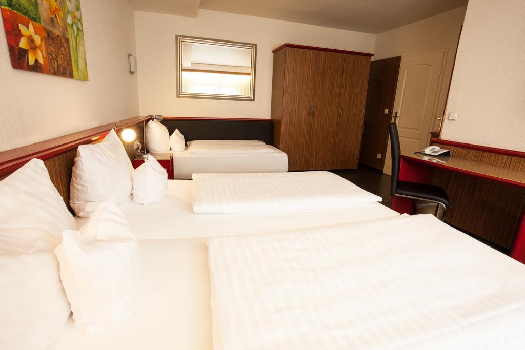 Trip Inn Hotel Ariane Koln Ruang foto