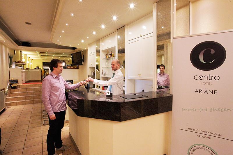 Trip Inn Hotel Ariane Koln Bagian luar foto