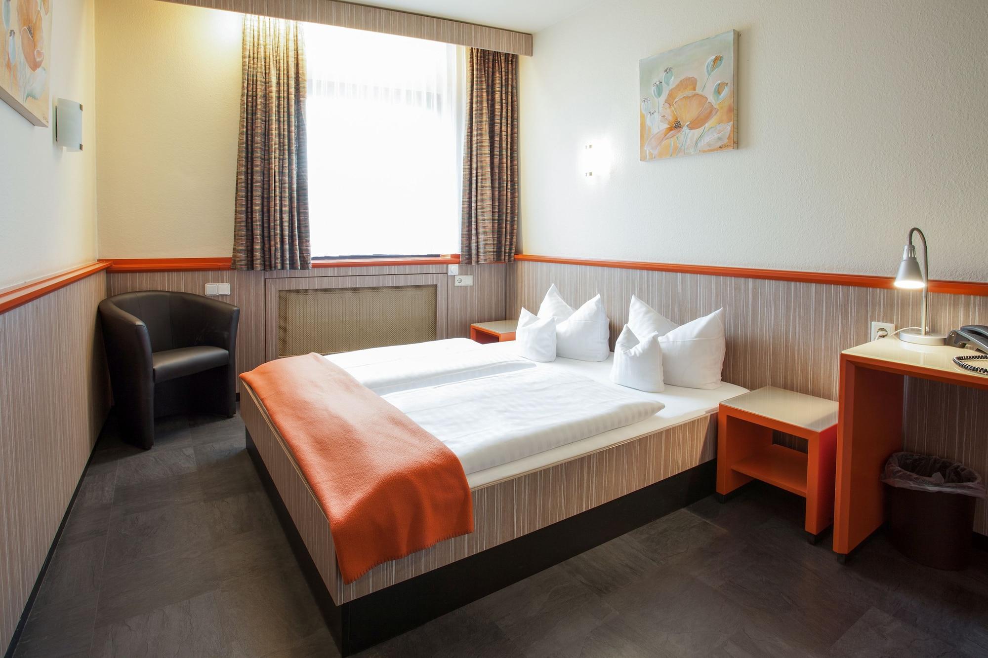 Trip Inn Hotel Ariane Koln Bagian luar foto