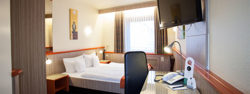 Trip Inn Hotel Ariane Koln Bagian luar foto